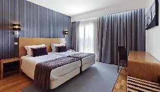Lux Park - Hotel, & פאטימה