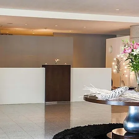 Lux Park - Hotel, & Hotel 4*