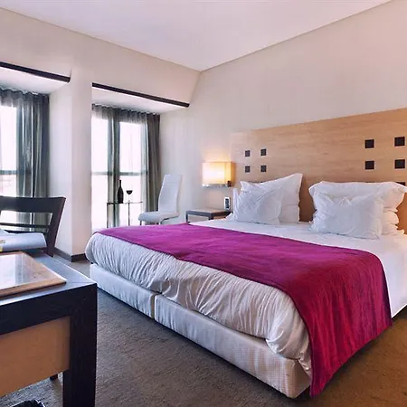 力士法蒂玛公园 - 酒店，套房及公寓 4* 花地瑪