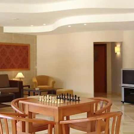 力士法蒂玛公园 - 酒店，套房及公寓 4* 花地瑪