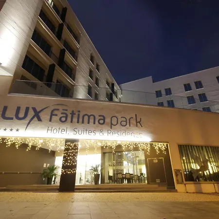 Отель Lux Park - Hotel, & Фатима