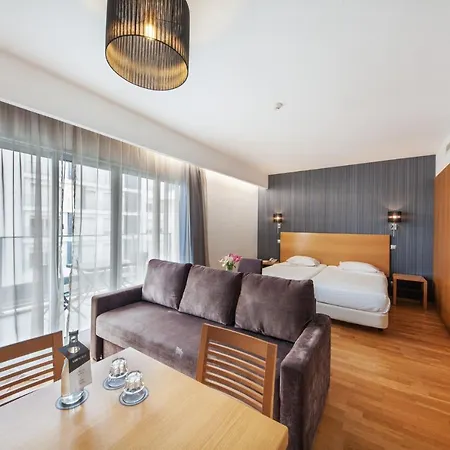 Lux Park - Hotel, & Отель 4*
