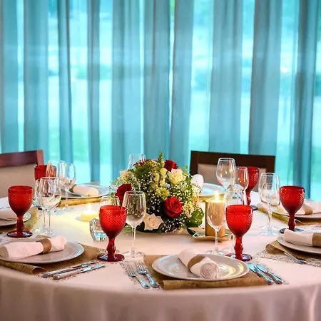 Lux Park - Hotel, & 4* Fátima