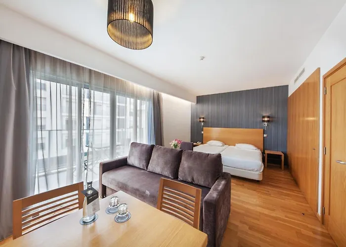 Lux Park - Hotel, & Hotel 4*